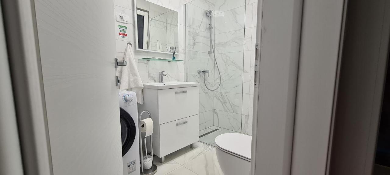 Apartman Marcelina 1 With Private Pool Trogir Exterior photo
