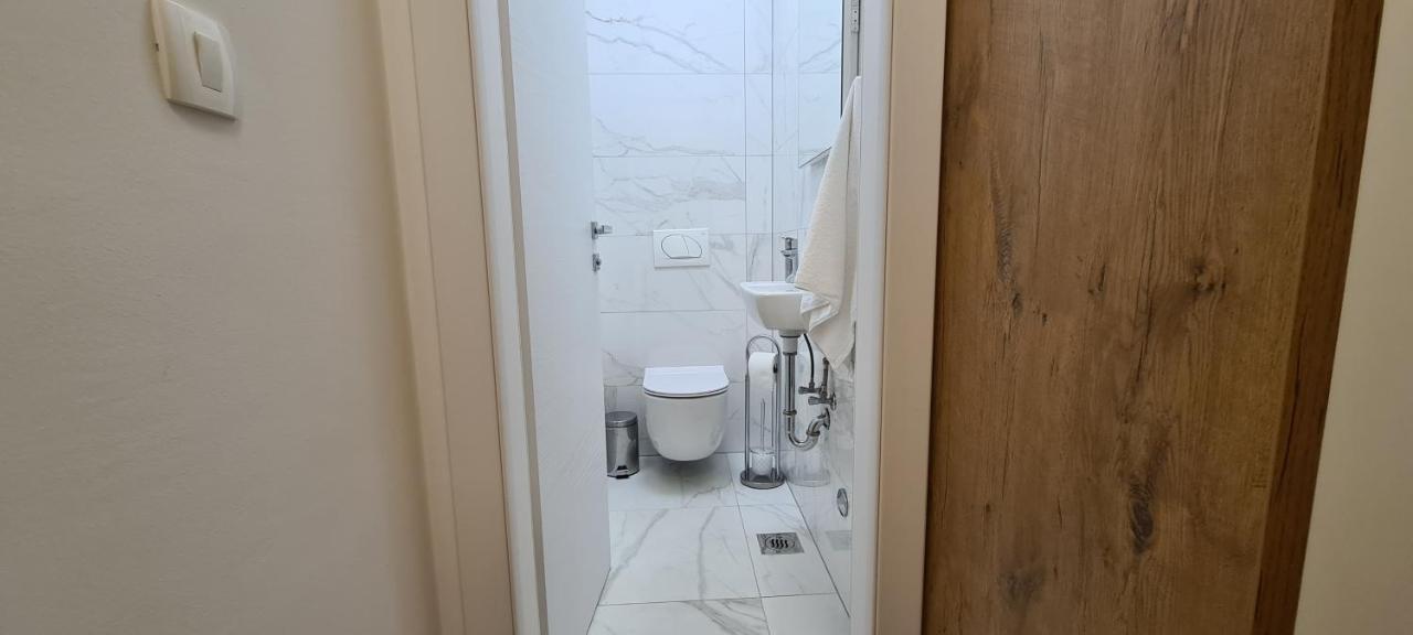 Apartman Marcelina 1 With Private Pool Trogir Exterior photo