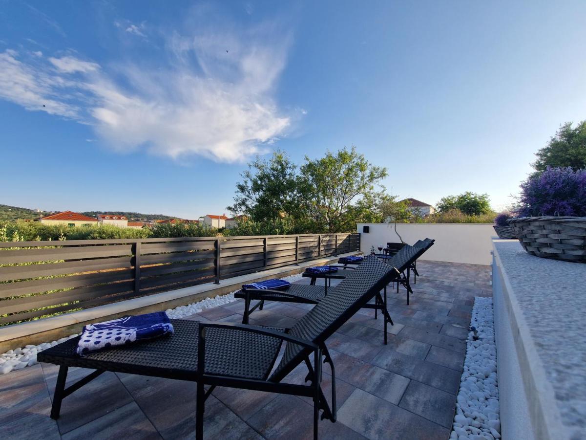 Apartman Marcelina 1 With Private Pool Trogir Exterior photo