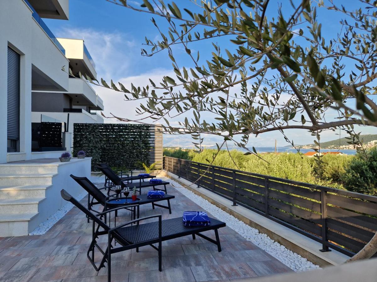 Apartman Marcelina 1 With Private Pool Trogir Exterior photo